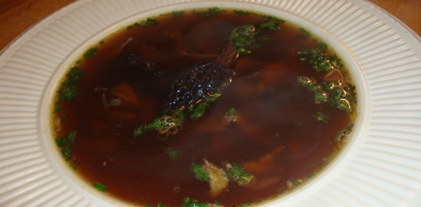 Wildconsommé met morilles