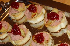 Bruchetta met paté en gebakken appel