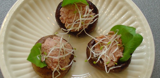 Geblancheerde champignons met paté