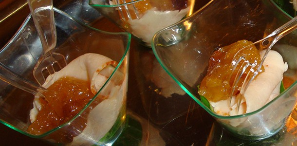Veldsla met kipfilet en mangochutney