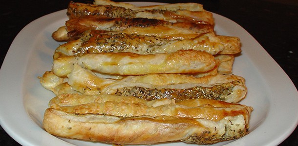 Bladerdeegstengels