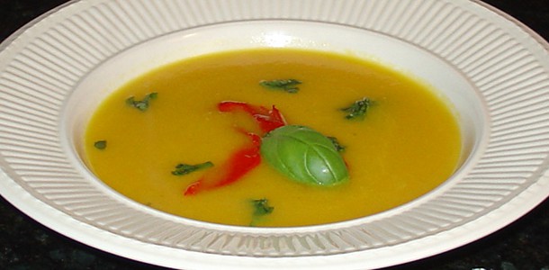 Gele paprikasoep