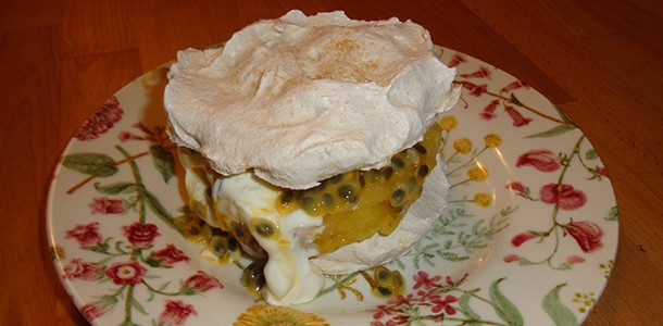 Merengues met rietsuiker en ananas