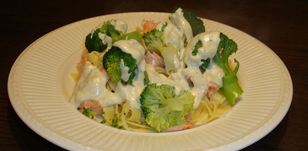 Tagliatella met zalm en gorgonzola-saus